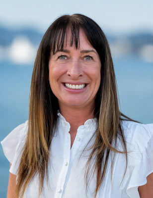 Kristen Arsu Kristen Arsu Team Photo